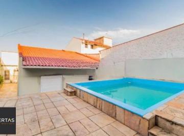 Casa · 100m² · 3 Quartos · 2 Vagas · Casa com 3 Quartos e 3 banheiros à Venda, 120 m² por R$ 599 mil