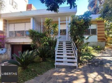 Casa · 290m² · 4 Quartos · 4 Vagas · Excelente casa de 290m² com 4 dormitórios e 4 vagas
