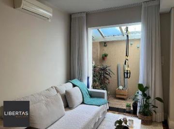 Apartamento · 45m² · 1 Quarto · Apartamento de 1 dormitório totalmente reformado com áreas externas privativas e