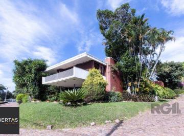 Casa · 724m² · 4 Quartos · 6 Vagas · Casa com 724 m² privativos, 4 dormitórios sendo 4 suítes, 6 vagas sendo 3 cobert