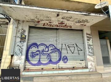 Comercial · 108m² · Loja térrea na Benjamin Constant  com 107,57m2 de área privativa