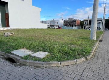 Terreno · 126m² · Ótimo terreno de esquina em Condomínio fechado - Cond. Ilha Verde