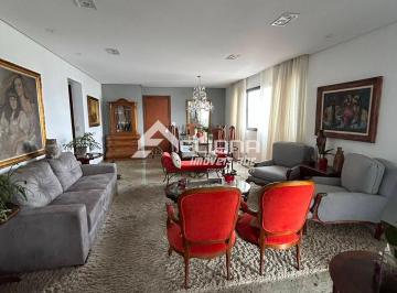 Apartamento · 167m² · 3 Quartos · 2 Vagas · Apartamento Reformado no B. Santo Antonio - Varanda ampla
