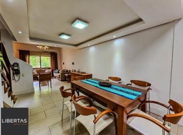 Casa · 160m² · 5 Quartos · 2 Vagas · Casa em condomínio fechado, 5 dormitórios, Bairro Teresópolis