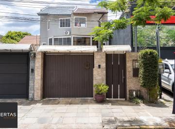 Casa · 201m² · 3 Quartos · 2 Vagas · Casa à venda - em Cristal