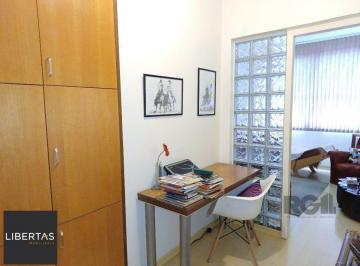 Comercial · 21m² · 1 Quarto · Sala comercial com 20m², andar alto, bem iluminada e ventilada.