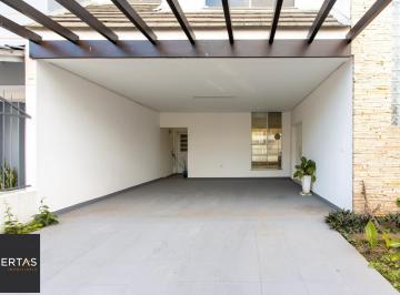 Casa · 251m² · 4 Quartos · 4 Vagas · Casa à venda - em Hípica