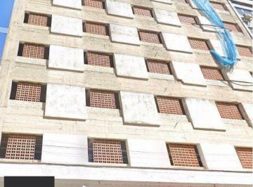 Apartamento · 12m² · 1 Vaga · Box para Venda - 12m², 0 dormitórios, 1 vaga - Centro