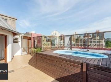 Apartamento · 207m² · 2 Quartos · 2 Vagas · Cobertura no bairro Petrópolis de 2 dormitórios 2 vagas e piscina