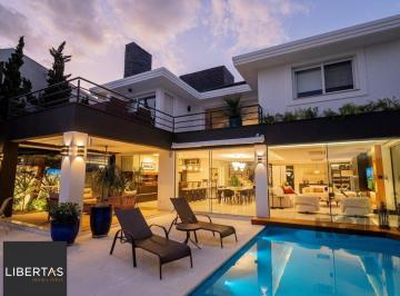 Casa · 516m² · 6 Quartos · 3 Vagas · Casa à venda - em Xangri-Lá