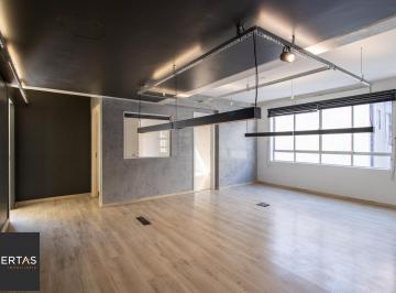 Comercial · 69m² · 6 Quartos · Andar inteiro com 214 m²