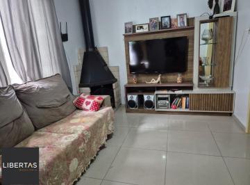 Casa · 102m² · 2 Quartos · 1 Vaga · Casa térrea com pátio aos fundos