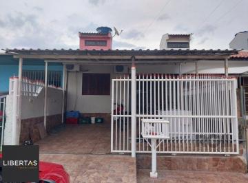Casa · 70m² · 2 Quartos · Casa 2 dormitórios, vaga de garagem, Bairro Pq dos Eucalípitos