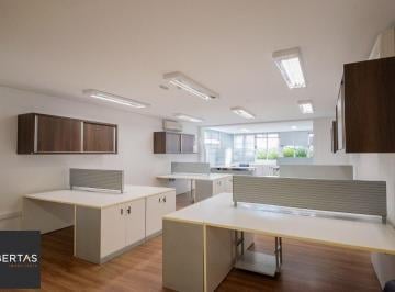Comercial · 107m² · 2 Quartos · 3 Vagas · Conjunto comercial com 2 salas integradas, 2 banheiros e 3 vagas de garagem.