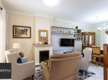 Casa · 186m² · 3 Quartos · 2 Vagas · Casa à venda - em Cavalhada