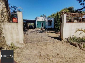 Casa · 200m² · 2 Quartos · Casa à venda - em Lami