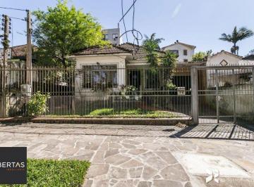 Casa · 198m² · 3 Quartos · 4 Vagas · Casa para Venda - 198m², 3 dormitórios, sendo 1 suites, 4 vagas - Petrópolis