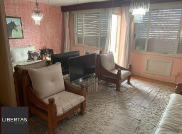 Apartamento · 86m² · 3 Quartos · 1 Vaga · Apartamento 3 dormitórios com 2 banheiros e garagem no Menino Deus