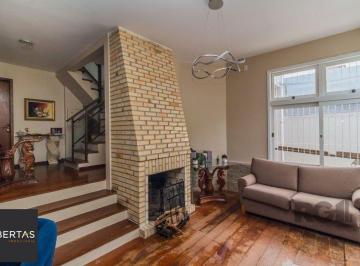 Casa · 230m² · 3 Quartos · 3 Vagas · Casa com 3 dormitórios no bairro Nonoai