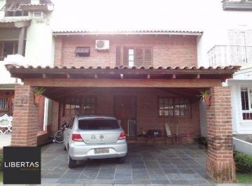 Casa · 248m² · 3 Quartos · 2 Vagas · Casa à venda - em Cavalhada