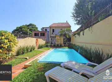 Casa · 240m² · 5 Quartos · 3 Vagas · Casa para Venda - 240m², 5 dormitórios, sendo 1 suites, 3 vagas - Menino Deus