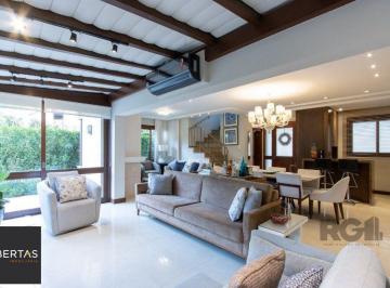 Casa · 339m² · 3 Quartos · 2 Vagas · asa em condomínio- 3 dormitórios sendo 1 suite