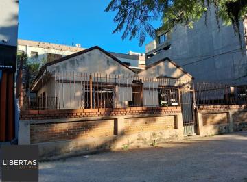 Casa · 90m² · 2 Quartos · 2 Vagas · Casa à venda - em Menino Deus