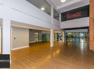 Comercial · 700m² · 7 Quartos · 15 Vagas · Ponto comercial para alugar na Avenida Cristóvão Colombo, 2450, Floresta, Porto