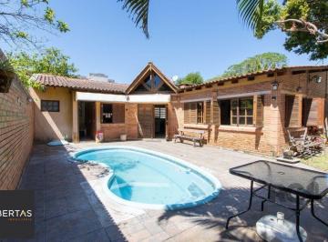 Casa · 200m² · 2 Quartos · 3 Vagas · Casa à venda - em Camaquã