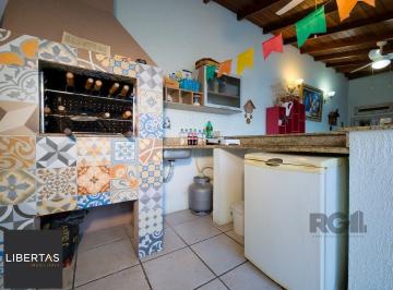 Casa · 233m² · 3 Quartos · 2 Vagas · Casa à venda - em Cavalhada