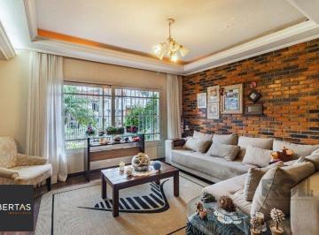 Casa · 242m² · 3 Quartos · 2 Vagas · Casa de 3 dormitórios, no bairro Espírito Santo
