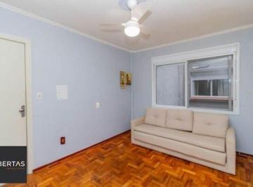 Apartamento · 37m² · 1 Quarto · Apartamento de 1 dormitório no Centro Histórico.
