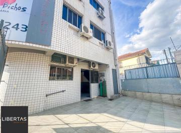Comercial · 168m² · 15 Quartos · 3 Vagas · Ponto Comercial no Bairro Menino Deus.