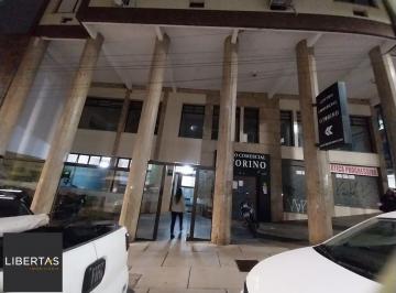Apartamento · 27m² · Oportunidade, Kitnet, Locada e Repaginada - Centro Histórico - Preço Atrativo