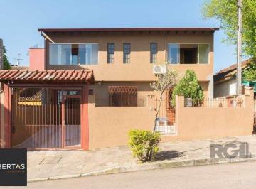 Casa · 265m² · 4 Quartos · 3 Vagas · Casa de 4 quartos com 265m², no bairro Cavalhada