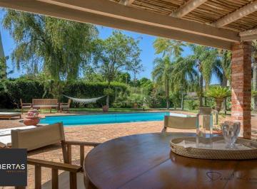 Casa · 418m² · 5 Quartos · 6 Vagas · Casa para Venda - 418m², 5 dormitórios, sendo 1 suites, 6 vagas - Tristeza