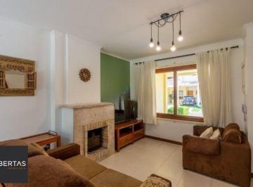 Casa · 193m² · 3 Quartos · 2 Vagas · Casa à venda - em Cavalhada