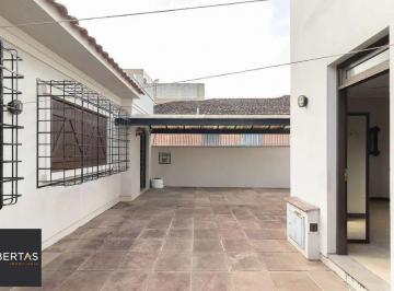 Casa · 450m² · 5 Quartos · 3 Vagas · Encantadora casa grande