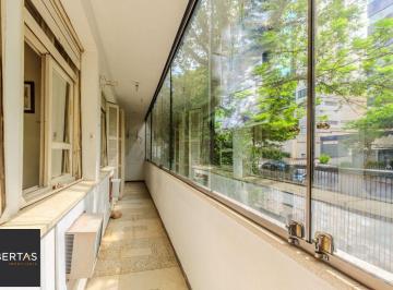 Apartamento · 124m² · 3 Quartos · 2 Vagas · Apartamento com 3 quartos e 124m² à venda em Petrópolis, Porto Alegre. Rua Coron