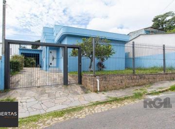 Casa · 312m² · 5 Quartos · 8 Vagas · Casa, 5 dormitórios, sendo 1 suíte, 312m² privativos, 8 vagas - Bairro Vila Nova