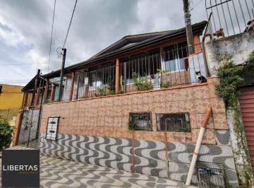 Casa · 200m² · 3 Quartos · 3 Vagas · Casa 3 dormitórios e 3 vagas de garagem.