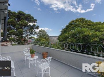 Apartamento · 160m² · 3 Quartos · 2 Vagas · Cobertura desocupada com 3 Quartos e Área Gourmet em Porto Alegre