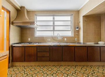 Apartamento de 4 quartos, São Paulo · Apartamento Clássico com 346 m² e Potencial de Modernização em Higienópolis