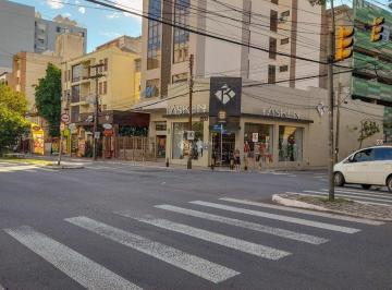 Comercial · 54m² · Loja em Venda na Cidade Baixa - 54 m²