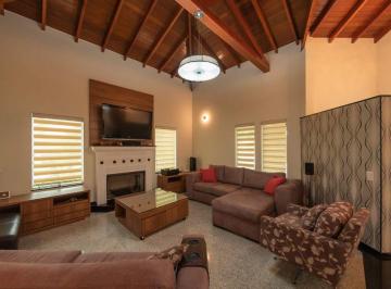 Casa de 4 quartos, Itu · Casa Em Itu Com 4 Quartos 5 Banheiros 3 Vagas