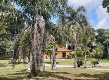 Rural · 126m² · 1 Quarto · 10 Vagas · Chácara em condomínio com casa charmosa, estilo europeu com 10.946 m²: São José dos Pinhais