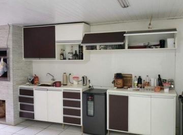 Casa · 232m² · 3 Quartos · 6 Vagas · Maravilhosa Casa à Venda na Av. Comendador Franco  3 Quartos, Piscina e Churrasqueira