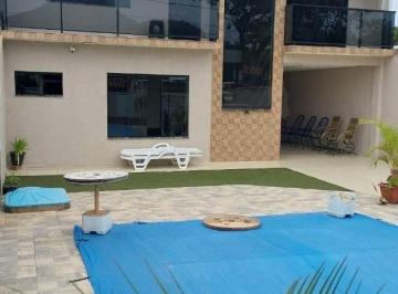 Casa · 200m² · 4 Quartos · 6 Vagas · Sobrado em Matinhos com piscina, 4 quartos, edícula e a 850m da praia