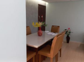 Apartamento · 53m² · 2 Quartos · Apartamento de 53m² Reformado com 2 Quartos e Mobiliado. Pronto para Morar