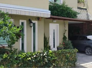 Casa · 134m² · 2 Quartos · 2 Vagas · Sobrado 134m  com Suíte, Hidro e Ático no São Lourenço  Condomínio Fechado